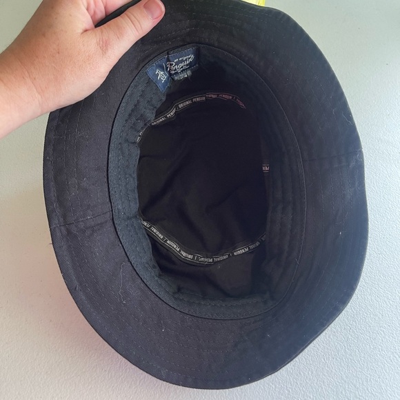 Penguin by munsingwear black bucket hat - Picture 3 of 5